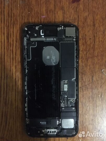 iPhone 7, 32 ГБ