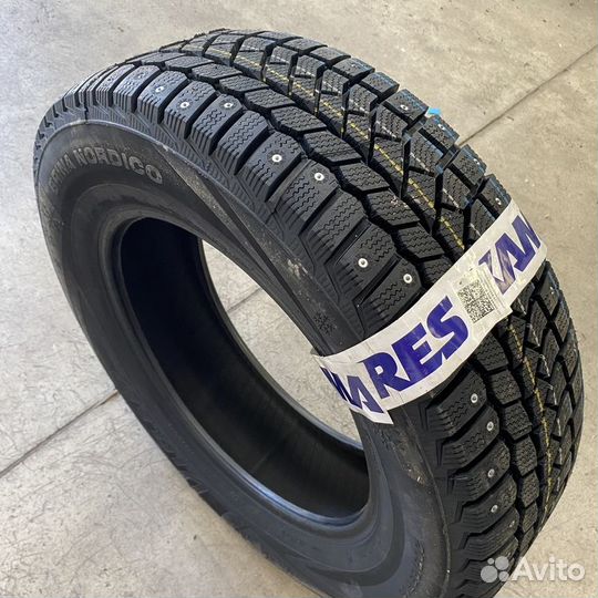 Viatti Brina Nordico V-522 215/55 R17 94T