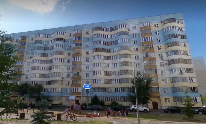 4-к. квартира, 93 м², 1/10 эт.