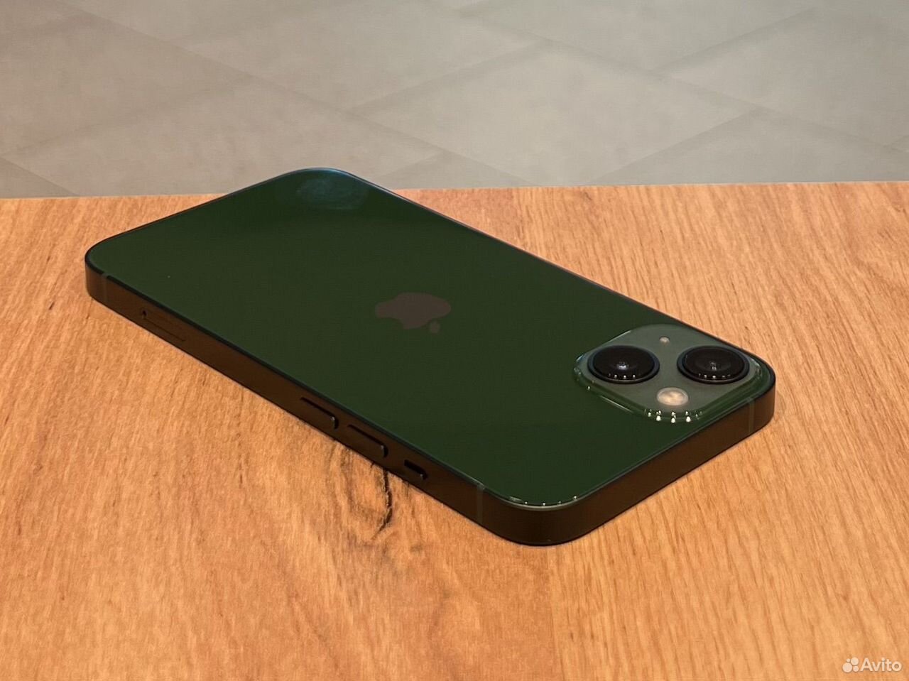 iPhone 13, 256 ГБ, SIM + eSIM