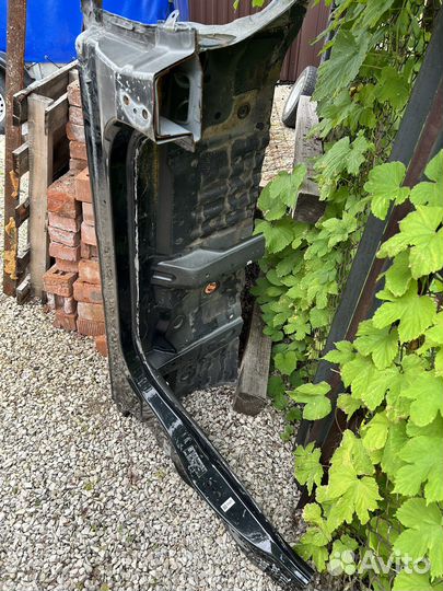 Порог левый на тойота ленд крузер 200