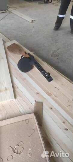 Автомат ппш.Реплика.Дерево