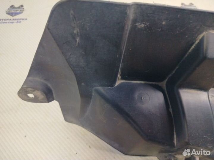 Пыльник бампера задний левый Nissan Qashqai J10