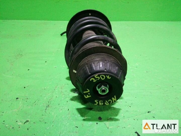 Стойка передняя левая toyota vitz