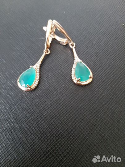 Серьги бижутерия с камушками