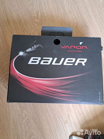 Хоккейные коньки bauer