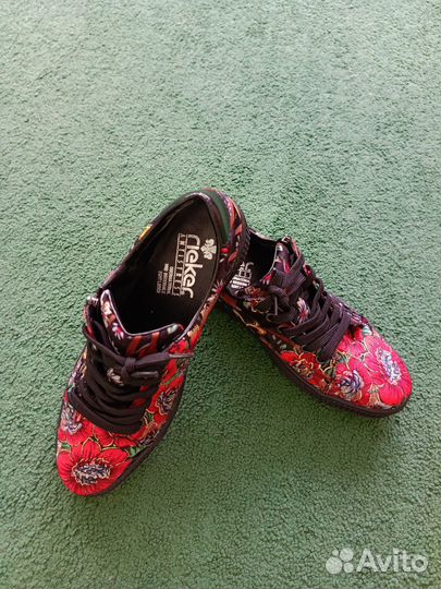 Ботинки,туфли женские rieker 41 и 42 размера