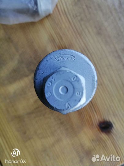 Болты с эксцентриком на форд