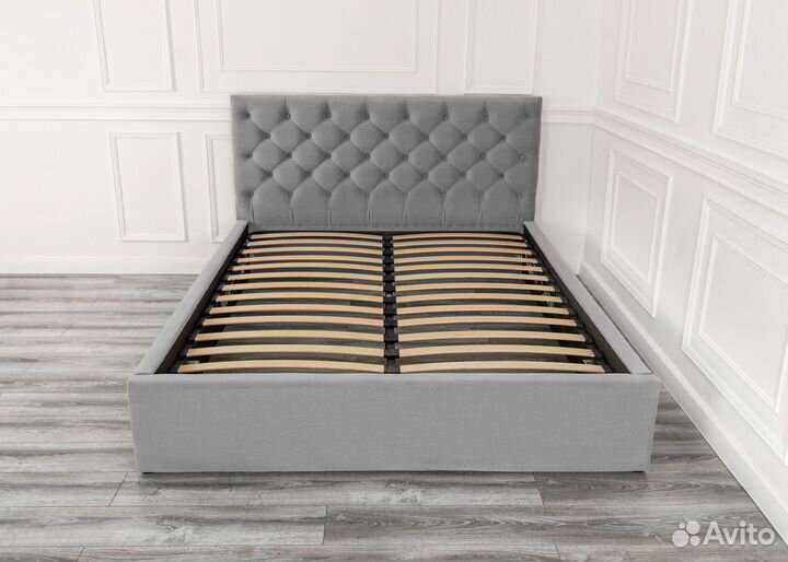 Кровать двуспальная