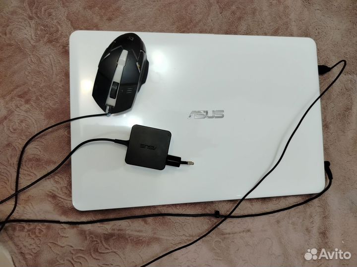 Ноутбук asus x540s