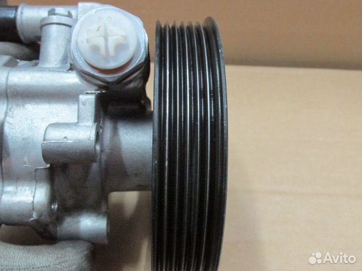 Насос гур Renault Logan 2