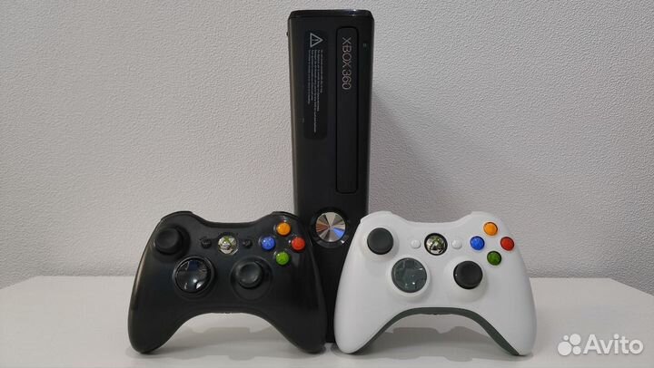 XBox 360 прошит FreeBoot + куча игр