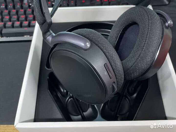 Гарнитура steelseries arctis pro