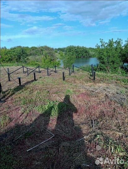 Много винтовых свай u-0067