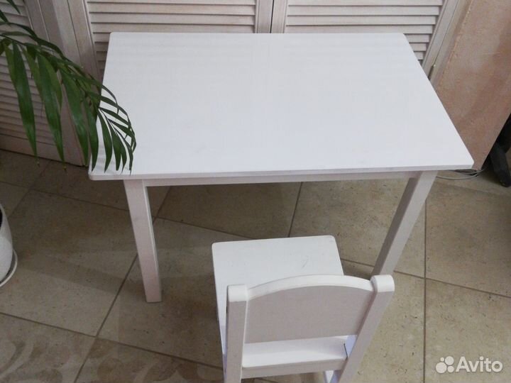 Детский стол и стул IKEA