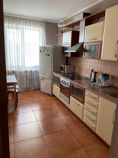 2-к. квартира, 61 м², 8/13 эт.