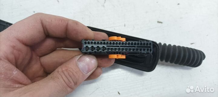 Разъем двери передней VAG