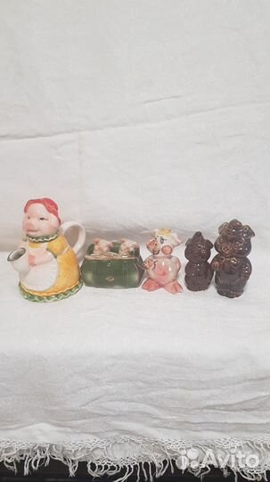 Фарфоровые статуэтки свинки