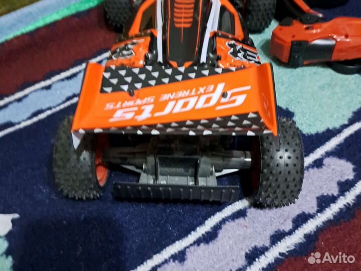 Детская машинка на аккумуляторе с пультом