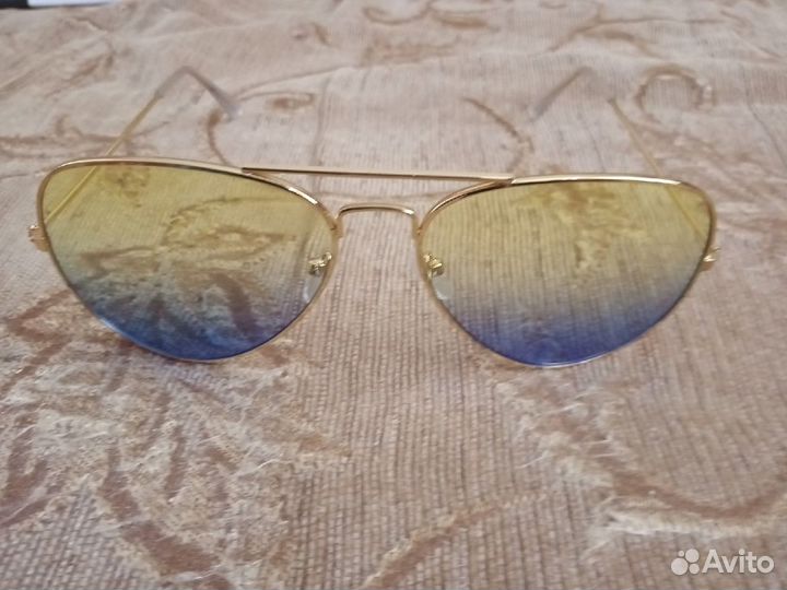 Очки солнцезащитные