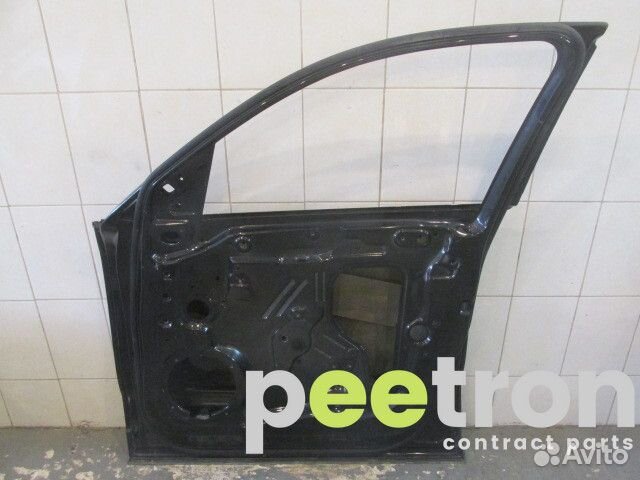 Б/У Б/У Дверь передняя правая 8R0831052C VAG