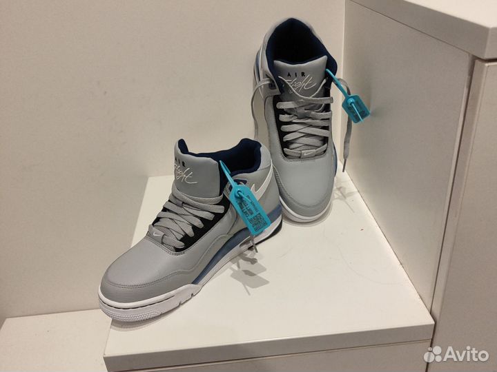 Кроссовки мужские nike 42 размер