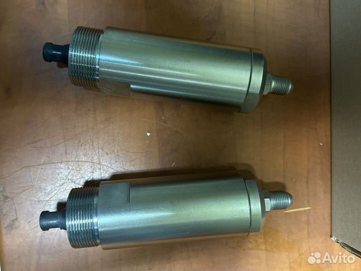 Размыкатели тормоза лебедки автокрана Ивановец 2шт