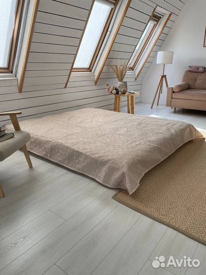 Покрывало на кровать без наволочек