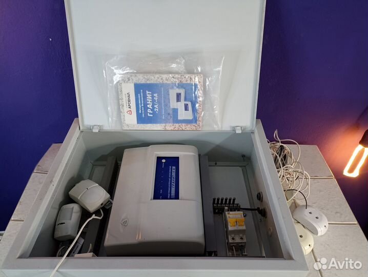 Прибор охранно пожарный Гранит 4А GSM
