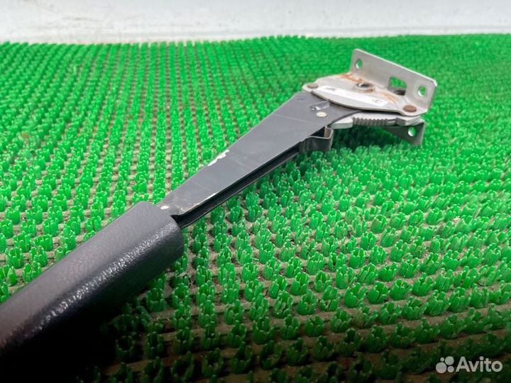 Рычаг стояночного тормоза Лада 2111 1 21124 2009