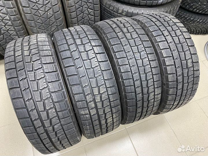 Dunlop Winter Maxx WM01 205/45 R17