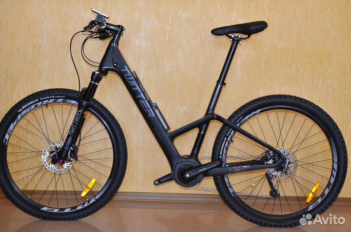 Электровелосипед премиум класса, рама карбон новый