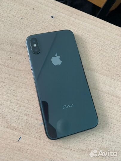 iPhone X, 64 ГБ