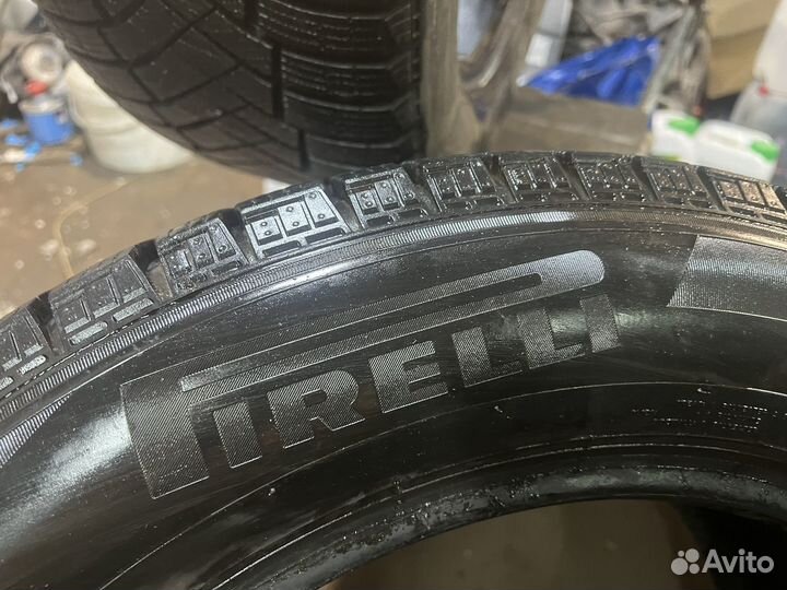 Pirelli Ice Zero FR 255/55 R18 25VR