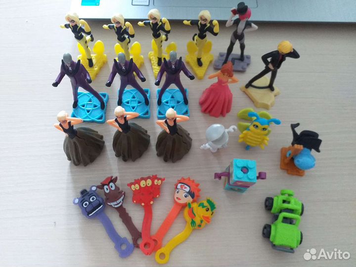 Игрушки из 