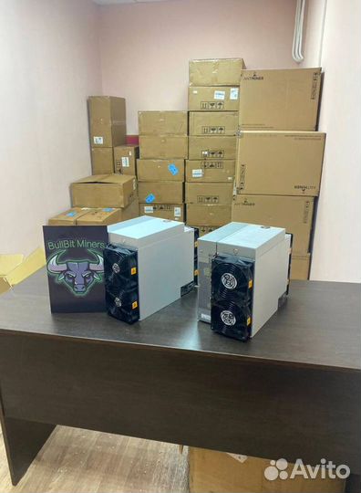 Майнер Asic antminer S21 188th