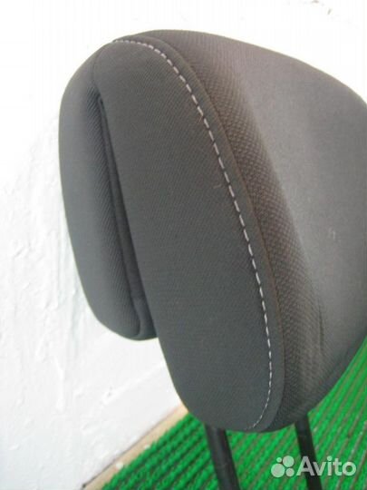 Подголовник Renault Megane 3 (BZ0H) 2011