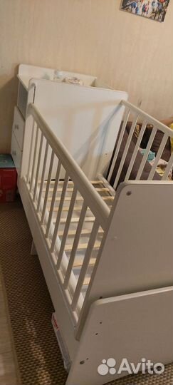 Детская кроватка