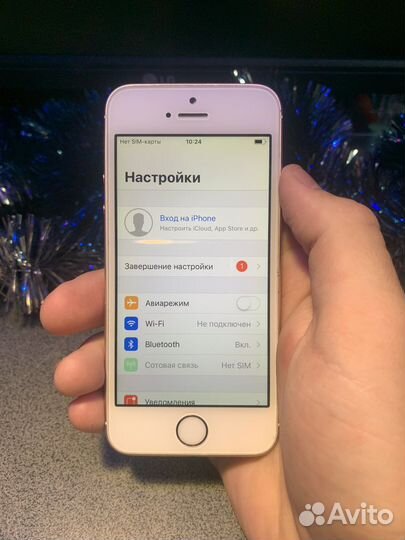 Телефон iPhone se 2016