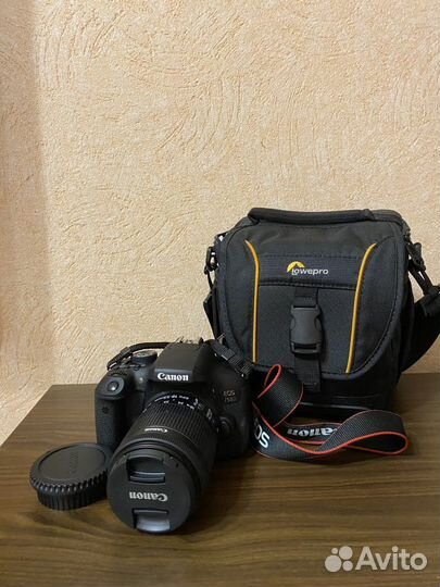 Зеркальный фотоаппарат canon 750d с сумкой,флешкой