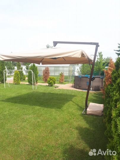 Зонт на боковой опоре 4х169