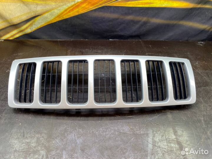 Решетка радиатора Jeep Grand Cherokee WK 5507