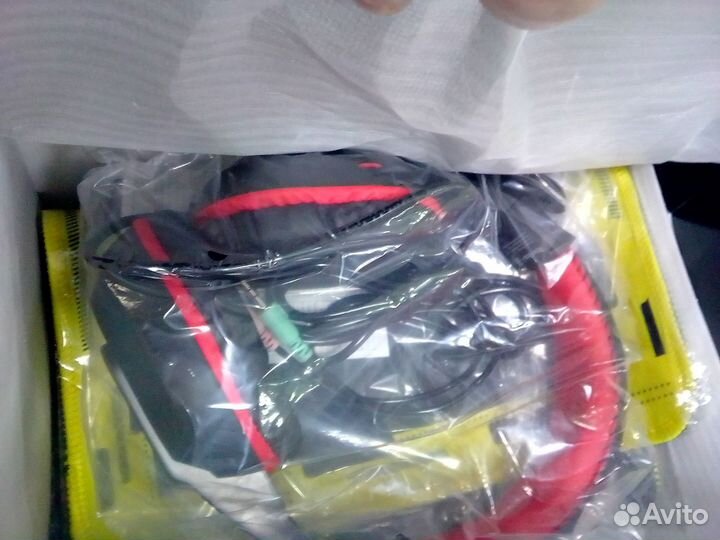 Игровой набор клавиатура мышь коврик наушники