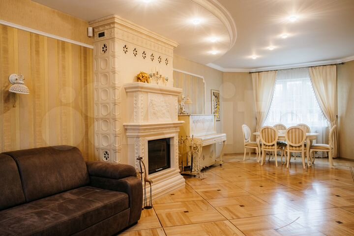 Дом 265 м² на участке 6 сот.