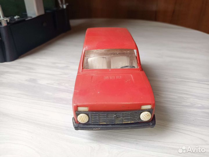 Машинка Нива СССР