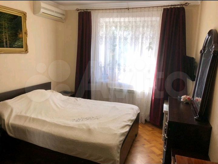 3-к. квартира, 65,2 м², 2/5 эт.