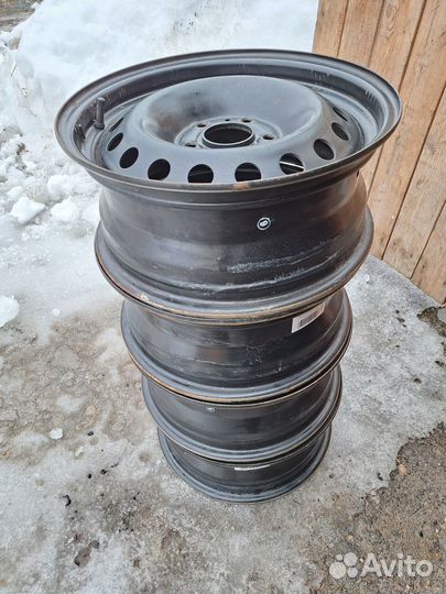 Диски штампованные R16 на Kia Sportage