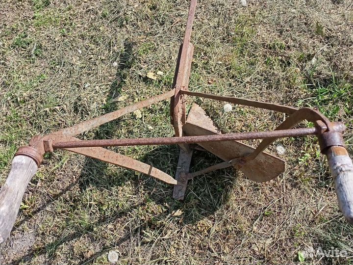 Конный плуг