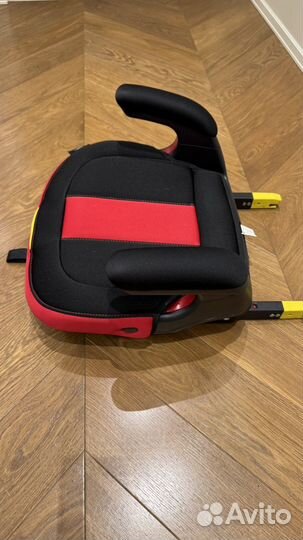 Бустер isofix Peg perego