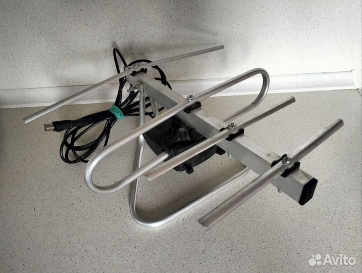 Антенна для тв комнатная